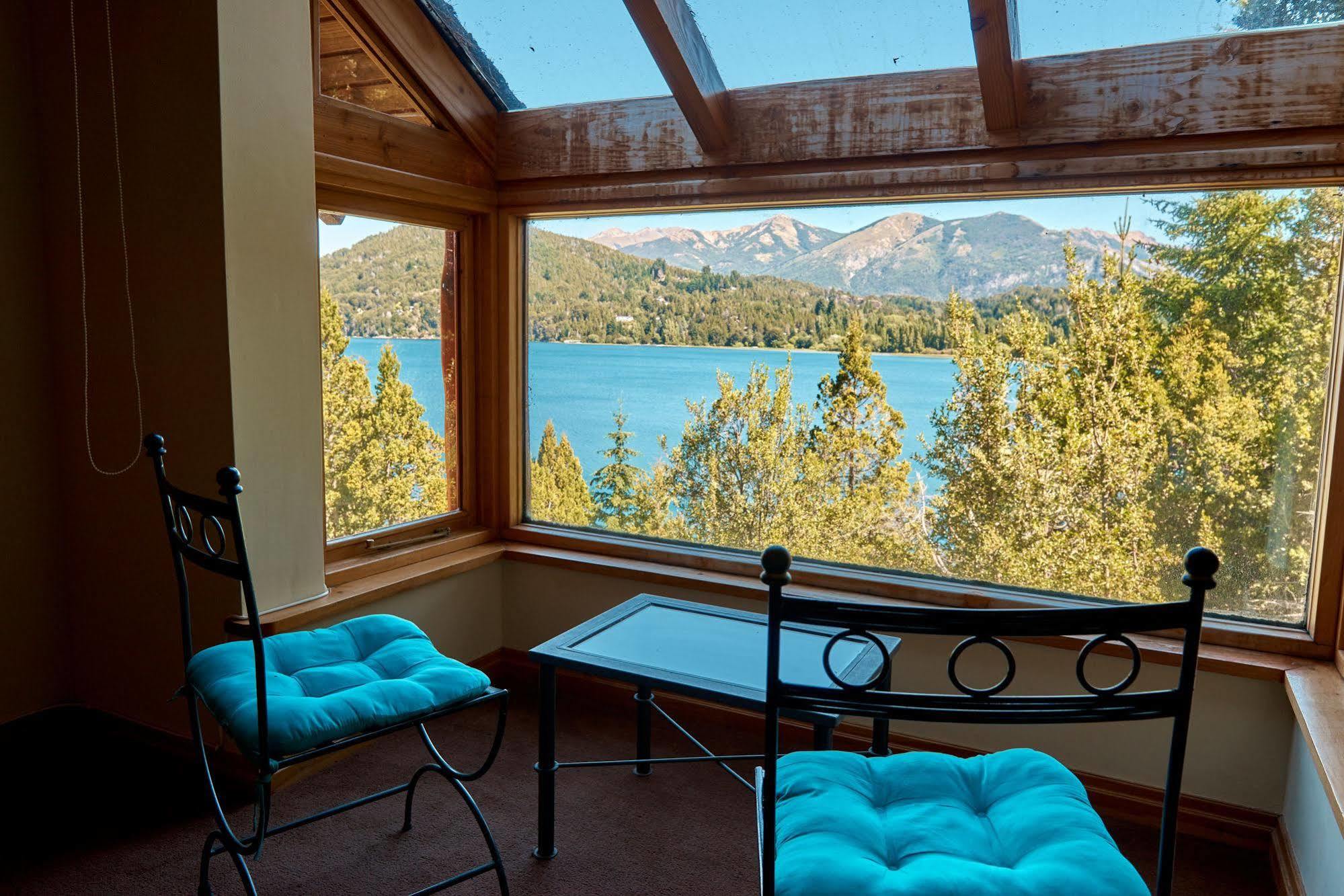 Peninsula Petit Hotel San Carlos de Bariloche Bagian luar foto